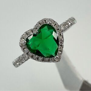 Beautiful Heart Cut Halo Green Emerald Diamond CZ Silver Plated Statement Ring
